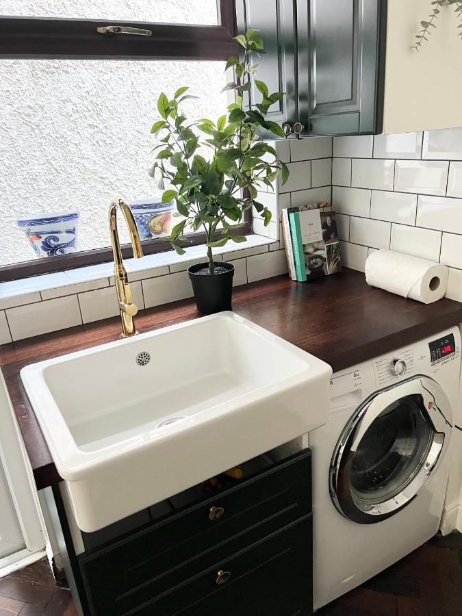 Luxury Belfast Stay - Townhouse Bagian luar foto
